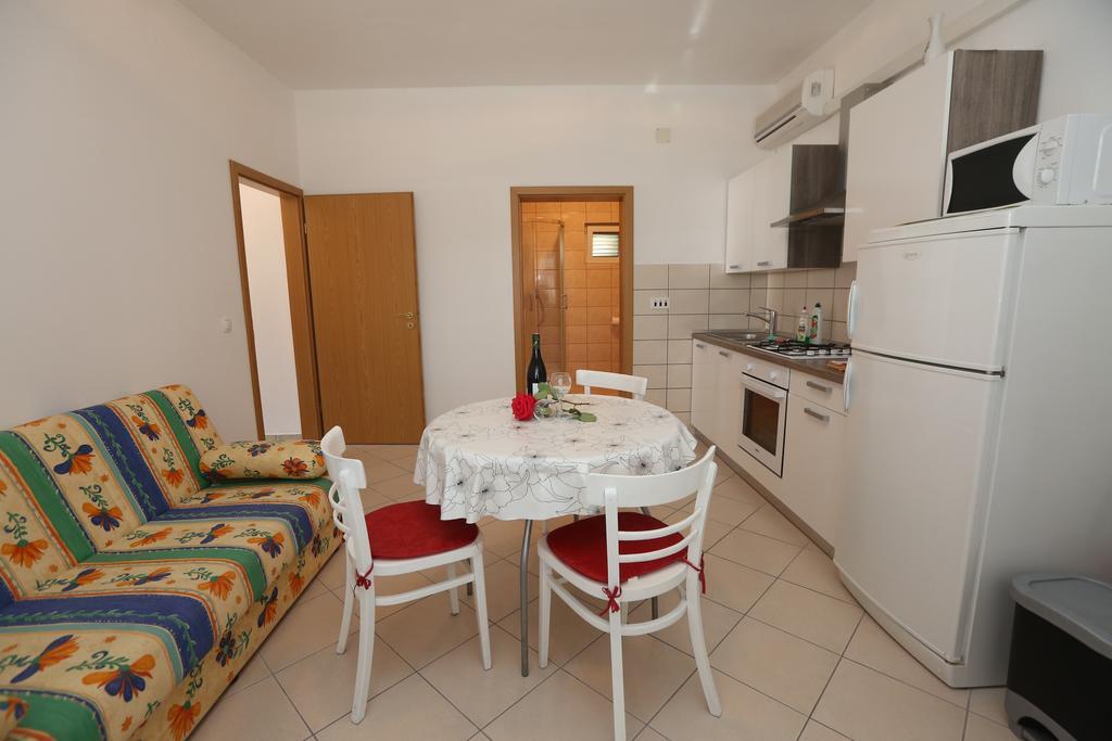 Apartment Davorka Primošten Exterior foto